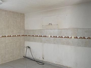 CASA USADA EN VENTA, ROLONGACIÓN ALTAMIRANO, CAÑADA CHICA AVIACIÓN, ACTOPAN, HGO.