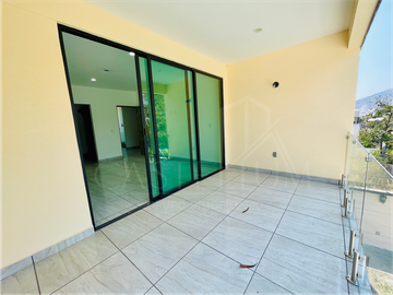 Casa con alberca en venta, Pedregal de las Fuentes  Jiutepec, Morelos