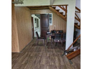 VENDO CASA EN CERRO AZUL