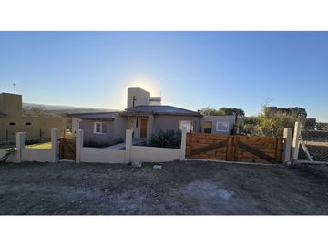 VENTA CASA 3 DORMITORIOS EN B VILLA GARCIA TANTI APTA CRÉDITO