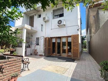 Casa en venta en Burzaco Oeste