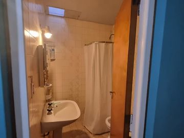 VENTA AMPLIA CASA UNA PLANTA EN BOMBAL SUR MENDOZA