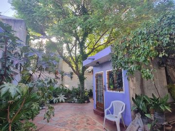 VENTA AMPLIA CASA UNA PLANTA EN BOMBAL SUR MENDOZA
