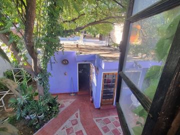 VENTA AMPLIA CASA UNA PLANTA EN BOMBAL SUR MENDOZA