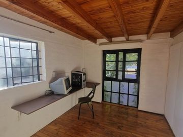 VENTA AMPLIA CASA UNA PLANTA EN BOMBAL SUR MENDOZA
