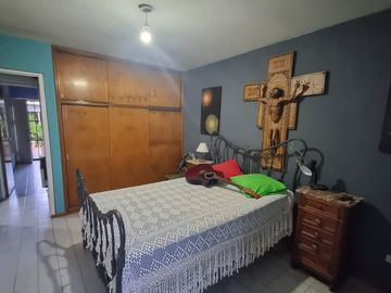 VENTA AMPLIA CASA UNA PLANTA EN BOMBAL SUR MENDOZA