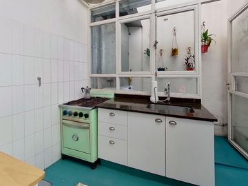 VENTA PH 3 AMBIENTES CON PATIO EN ALMAGRO