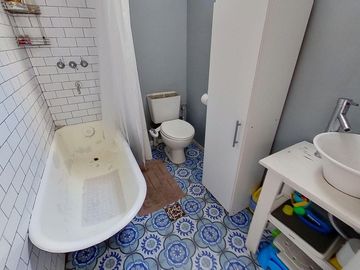 VENTA PH 3 AMBIENTES CON PATIO EN ALMAGRO