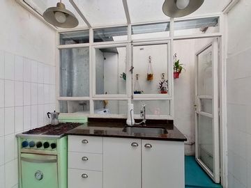 VENTA PH 3 AMBIENTES CON PATIO EN ALMAGRO