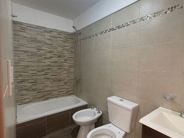 VENTA DEPARTAMENTO 2 AMBIENTES CON BALCÓN EN MORON