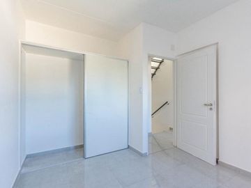VENTA 3 AMBIENTES+COCHERA+PATIO-VELEZ SARFIELD