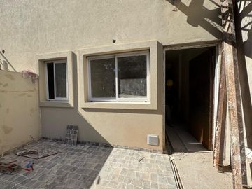 VENTA 3 AMBIENTES+COCHERA+PATIO-VELEZ SARFIELD
