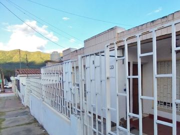 VENTA DE CASA APTO BANCOR 2 DORMIT  SANTA MARIA