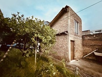 Venta Casa 2 Ambientes y Local en Lomas de Zamora
