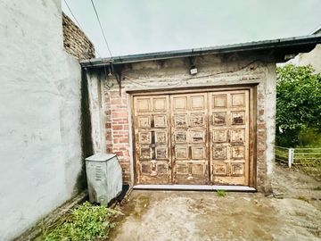 Venta Casa 2 Ambientes y Local en Lomas de Zamora