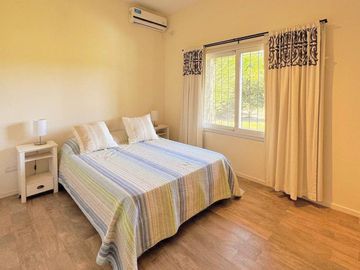 VENTA CASA EXCLUSIVO BARRIO LA ARBOLADA 5 AMB