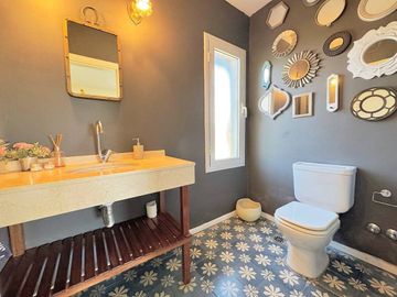 VENTA CASA EXCLUSIVO BARRIO LA ARBOLADA 5 AMB