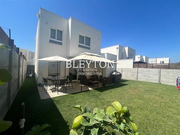 Casa en Venta en El Rincón 460