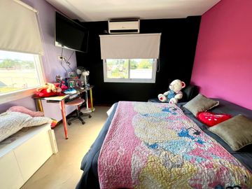 VENTA CASA MATHEU 4 AMB CON PILETA APTA CREDITO