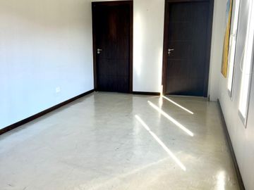 VENTA CASA MATHEU 4 AMB CON PILETA APTA CREDITO