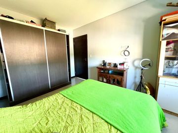 VENTA CASA MATHEU 4 AMB CON PILETA APTA CREDITO