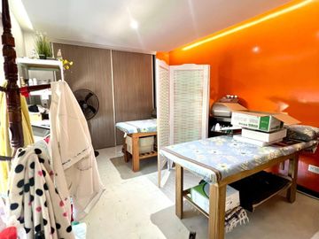VENTA CASA MATHEU 4 AMB CON PILETA APTA CREDITO