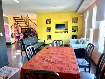 VENTA CASA MATHEU 4 AMB CON PILETA APTA CREDITO