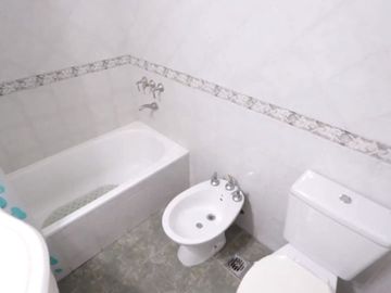 VENTA CASA 4 AMBIENTES-COUNTRY BANCO PROVINCIA