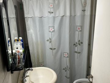 Vende Departamento en Planta Baja con cochera