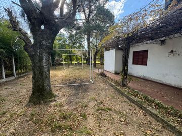 SE VENDE CASA QUINTA A REFACCIONAR A 100 M DEL RIO