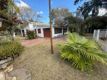 SE VENDE CASA QUINTA A REFACCIONAR A 100 M DEL RIO