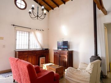 Venta casa en Remanso con Pileta. Excelente acceso