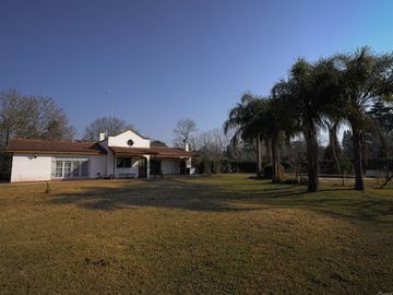 Venta casa en Remanso con Pileta. Excelente acceso