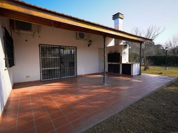 Venta casa en Remanso con Pileta. Excelente acceso