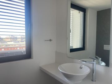 Excelente, Loft  divisible con cochera en VENTA, Sector Ciudad  en Quartier Del Bajo . Torre 2.