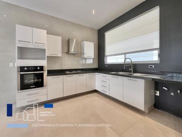 VENTA CASA EN CONDOMINIO LOMAS DE TECAMACHALCO