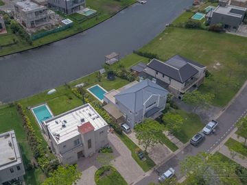 Casa en venta en el Barrio Vistas - Puertos / Escobar
