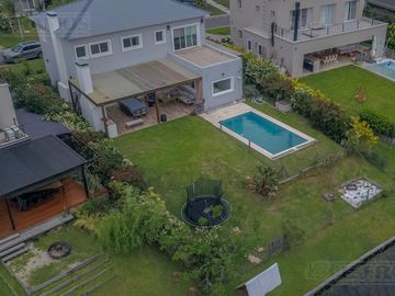 Casa en venta en el Barrio Vistas - Puertos / Escobar