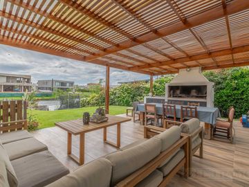 Casa en venta en el Barrio Vistas - Puertos / Escobar