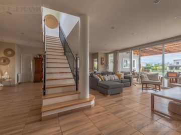 Casa en venta en el Barrio Vistas - Puertos / Escobar
