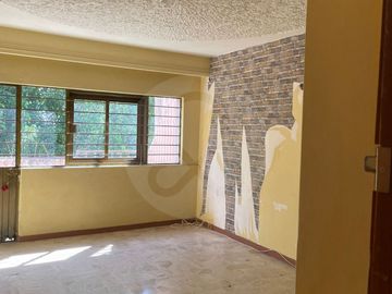 Casa uso de suelo en venta en Colonial Independencia Poniente