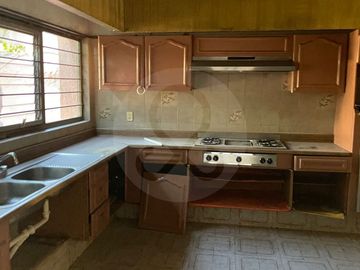 Casa uso de suelo en venta en Colonial Independencia Poniente