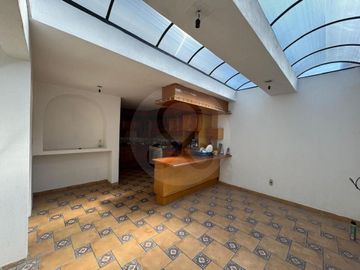 Casa en venta en Jardines del Alba