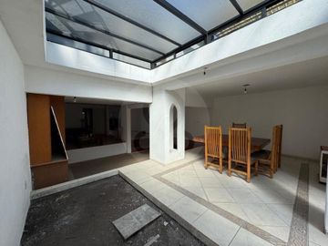 Casa en venta en Jardines del Alba