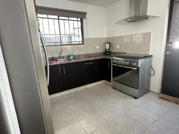 CASA EN VENTA EN COLONIA LAS AMERICAS EN ESQUINA