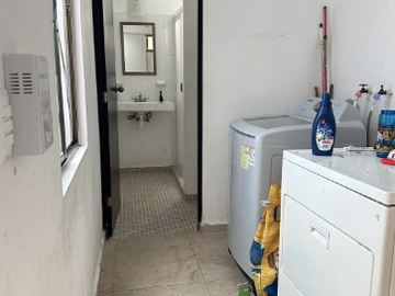 CASA EN VENTA EN COLONIA LAS AMERICAS EN ESQUINA
