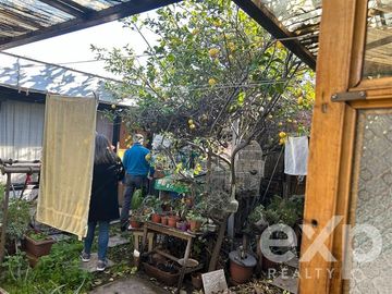 Casa en Venta en PASAJE EL ESPINO 8163 CERRILLOS