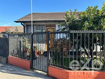 Casa en Venta en PASAJE EL ESPINO 8163 CERRILLOS