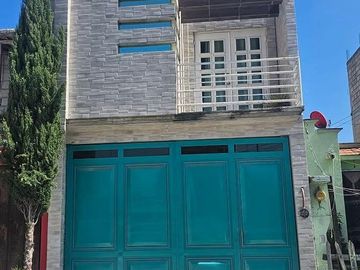 !Hazla tuya! Hermosa Casa con balcón en Venta en Toluca