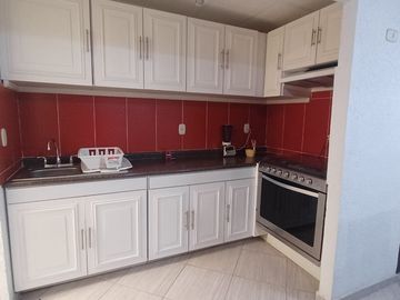 !Hazla tuya! Hermosa Casa con balcón en Venta en Toluca